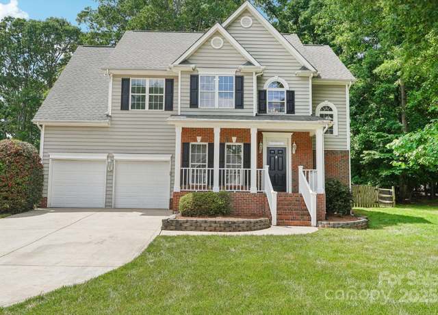 Property at 15108 Castlebridge Ln, Matthews, NC 28104, 4 beds, 3 baths