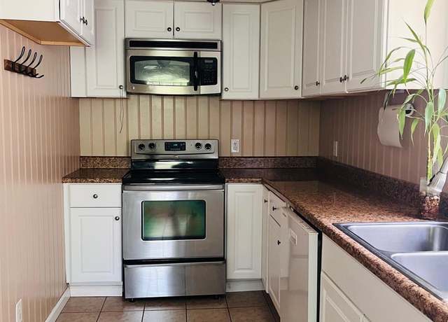 Property at 3232 Wilson Heights Dr, Hildebran, NC 28637, 3 beds, 1 bath
