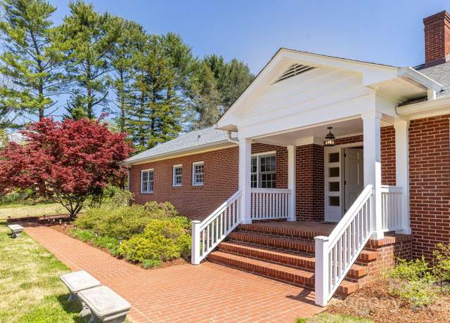 Property at 10 Summer St, Asheville, NC 28804, 3 beds, 3 baths