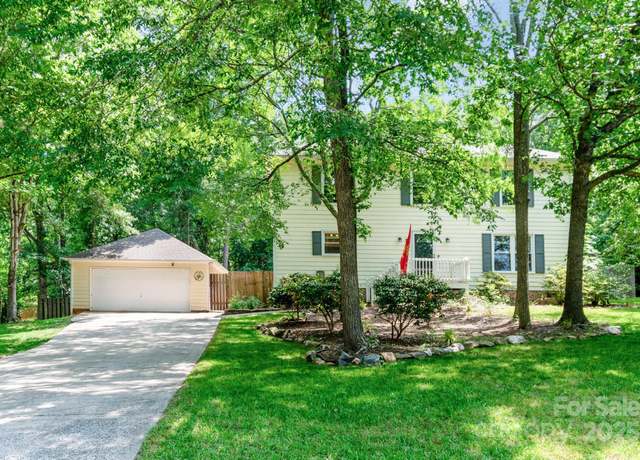 Property at 1739 Lesa Lin Dr, Monroe, NC 28112, 3 beds, 2.5 baths