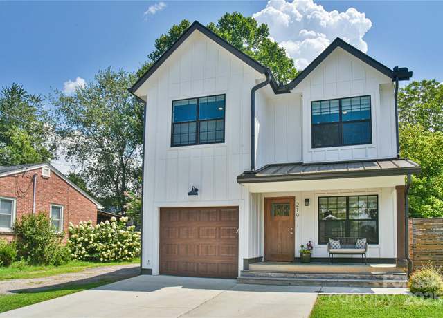 Property at 219 Fayetteville St, Asheville, NC 28806, 3 beds, 2.5 baths