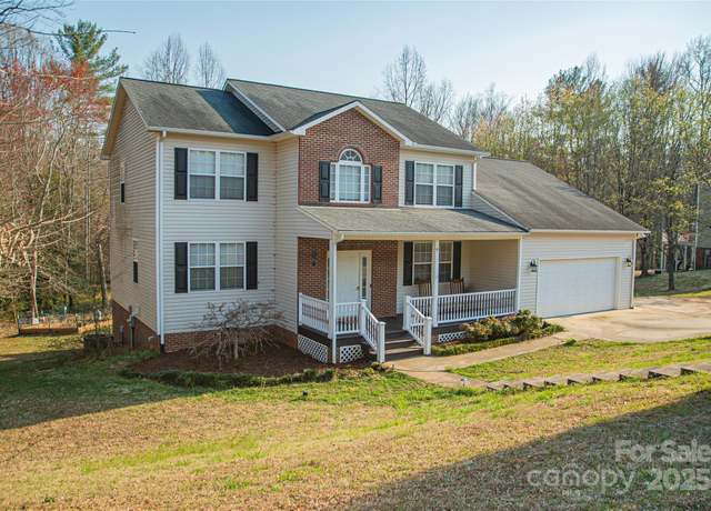 Property at 200 Winding Creek Dr, Morganton, NC 28655, 4 beds, 3.5 baths