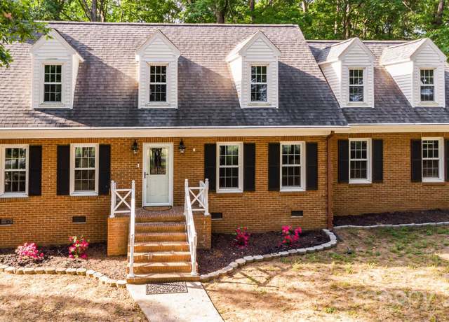 Property at 328 Earl Griffin Rd, Monroe, NC 28112, 3 beds, 2.5 baths