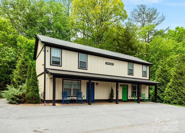 Property at 12 Martin Valley Rd, Swannanoa, NC 28778, 8 beds, 8 baths