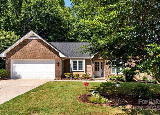 Property at 3084 River Ridge Dr, Gastonia, NC 28056, 3 beds, 2 baths
