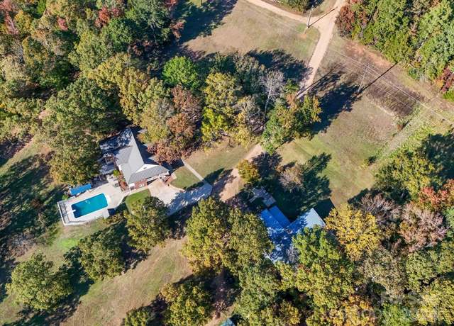 Property at 846 Windy Oaks Way, Lancaster, SC 29720, 3 beds, 3.5 baths