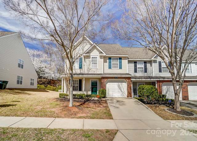 Property at 16729 Timber Crossing Rd, Charlotte, NC 28213, 3 beds, 2.5 baths