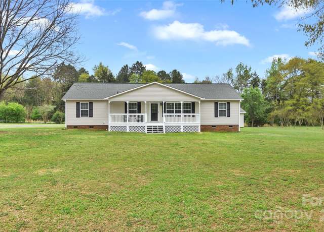 Property at 775 Bolick Rd, Fort Mill, SC 29707, 3 beds, 2 baths