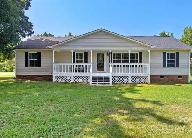 Property at 775 Bolick Rd, Fort Mill, SC 29707, 3 beds, 2 baths