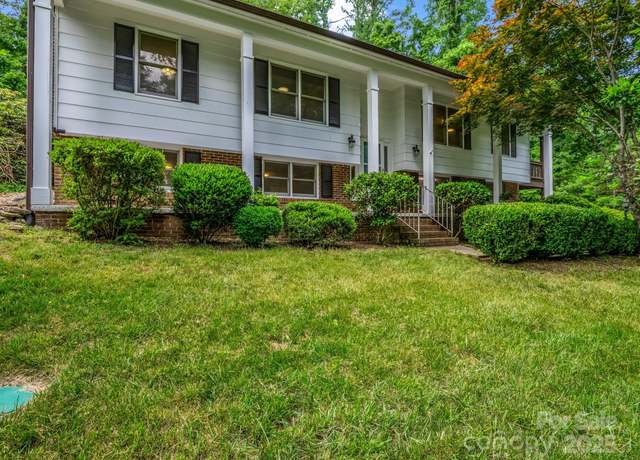Property at 217 Turtle Ln, Hendersonville, NC 28791, 3 beds, 3 baths