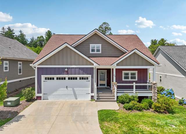 Property at 64 Leyland Cir, Hendersonville, NC 28792, 3 beds, 2.5 baths