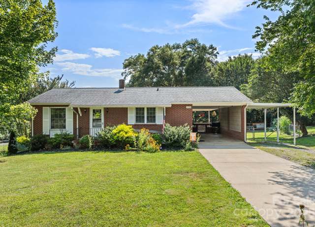 Property at 2348 Burke Memorial Park Rd, Valdese, NC 28690, 2 beds, 1 bath