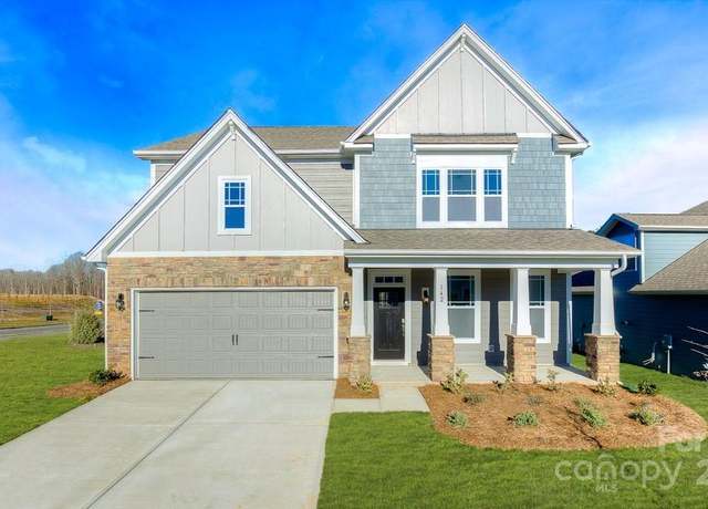 Property at 8024 Plymouth Dr, Sherrills Ford, NC 28673, 4 beds, 3 baths