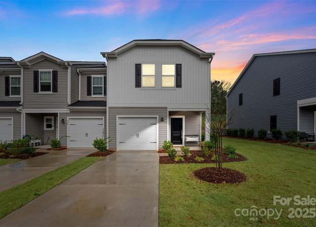 Property at 518 Tayberry Ln, Fort Mill, SC 29715, 3 beds, 2.5 baths