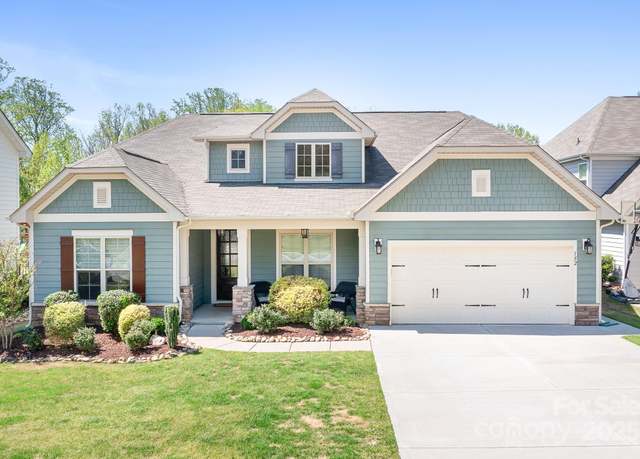 Property at 152 Broadleaf Dr, Denver, NC 28037, 3 beds, 3.5 baths