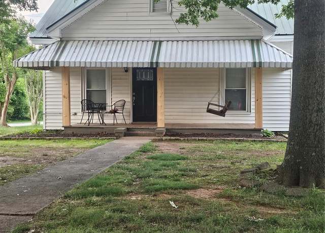 Property at 505 S Eastway Dr, Troutman, NC 28166, 2 beds, 1 bath