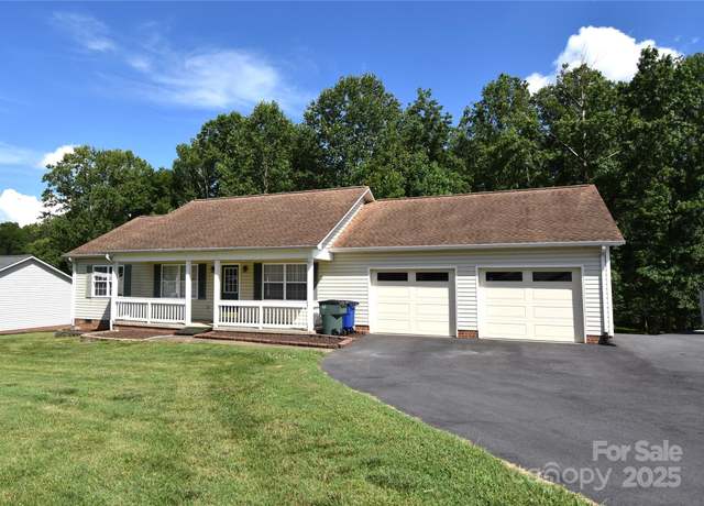 Property at 1524 Belleview Dr NE, Conover, NC 28613, 3 beds, 2 baths