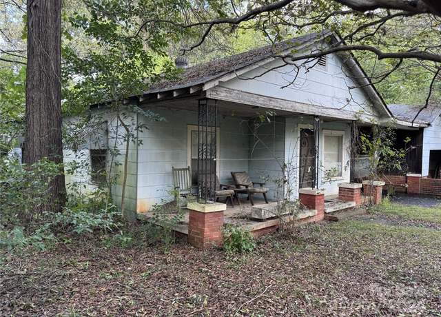 Property at 213 Belt Dr, Lowell, NC 28056, 3 beds, 1 bath