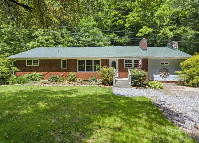 Property at 3829 Coxes Creek Rd, Burnsville, NC 28714, 3 beds, 2 baths