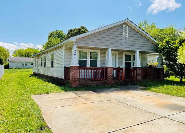 Property at 2311 Sherrill St, Charlotte, NC 28208, 5 beds, 2.5 baths