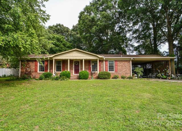 Property at 7518 Surry Ln, Indian Trail, NC 28079, 3 beds, 2 baths