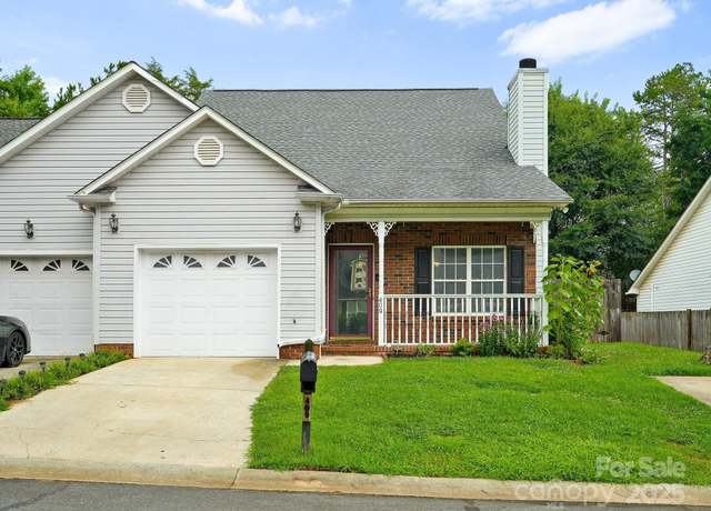 Property at 409 Danielle Way, Fort Mill, SC 29715, 3 beds, 2 baths