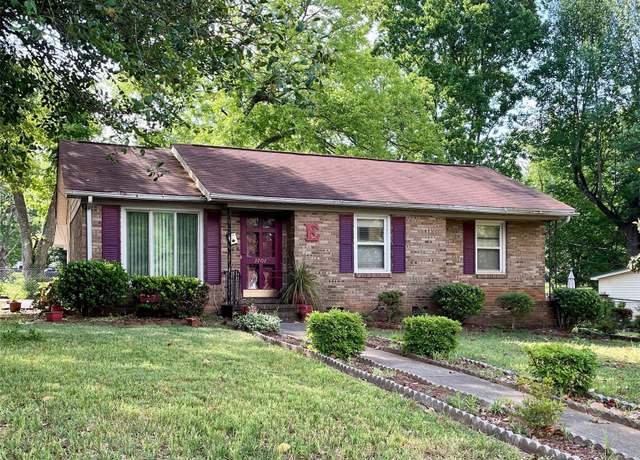 Property at 3701 Seaman Dr, Charlotte, NC 28217, 3 beds, 1 bath