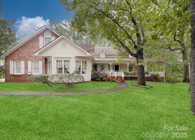 Property at 2721 Tara Dr, Monroe, NC 28112, 3 beds, 2 baths