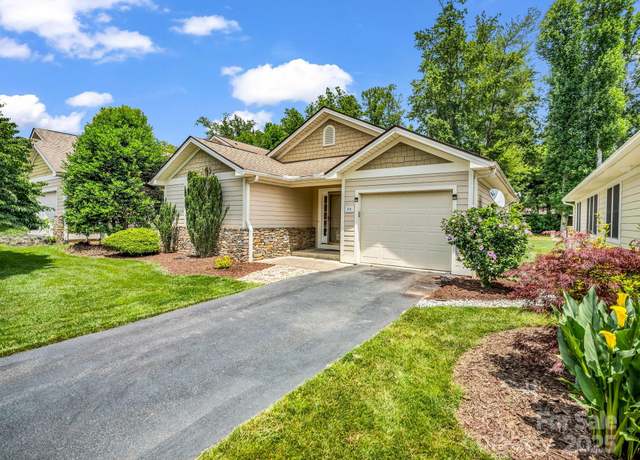 Property at 114 Fairway View Dr, Etowah, NC 28729, 2 beds, 2 baths
