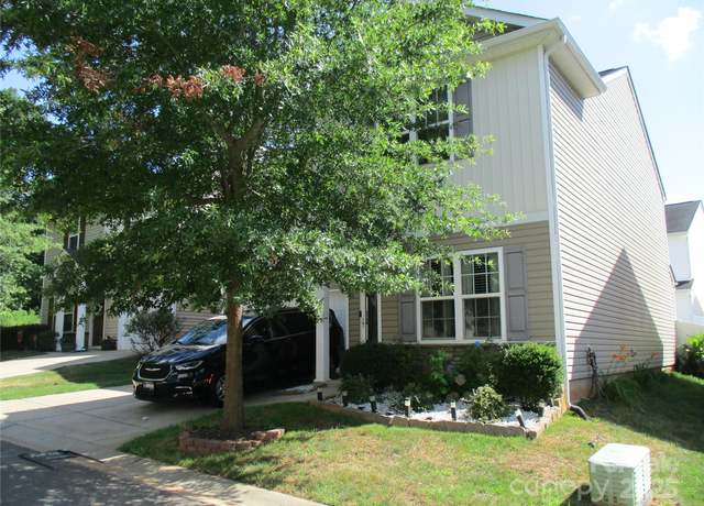 Property at 4008 Tulocay Ln, Charlotte, NC 28215, 4 beds, 2.5 baths