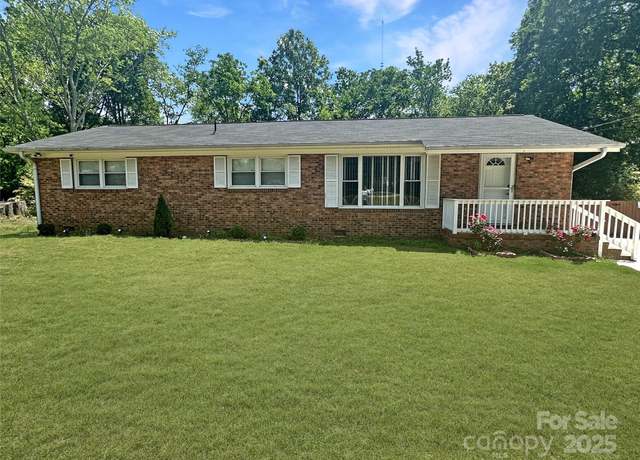 Property at 1121 Rembrandt Dr SW, Concord, NC 28027, 3 beds, 2 baths