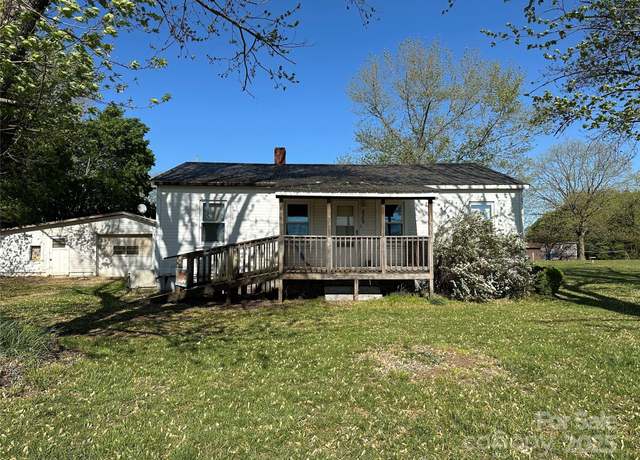 Property at 5364 Millersville Rd, Taylorsville, NC 28681, 3 beds, 1 bath