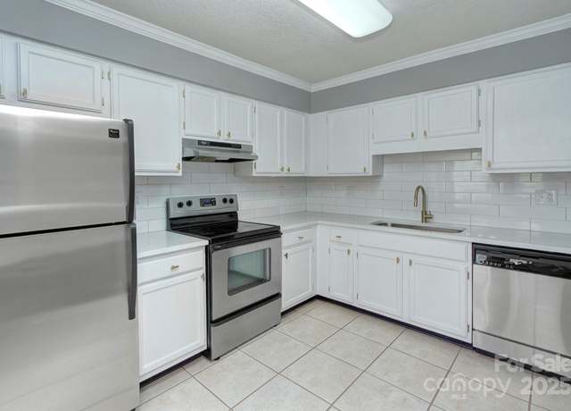 Property at 6510 Clavell Ln Unit B, Charlotte, NC 28210, 1 bed, 1 bath