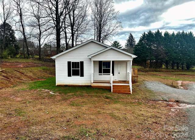 Property at 503 Hopewell Rd, Morganton, NC 28655, 3 beds, 2 baths