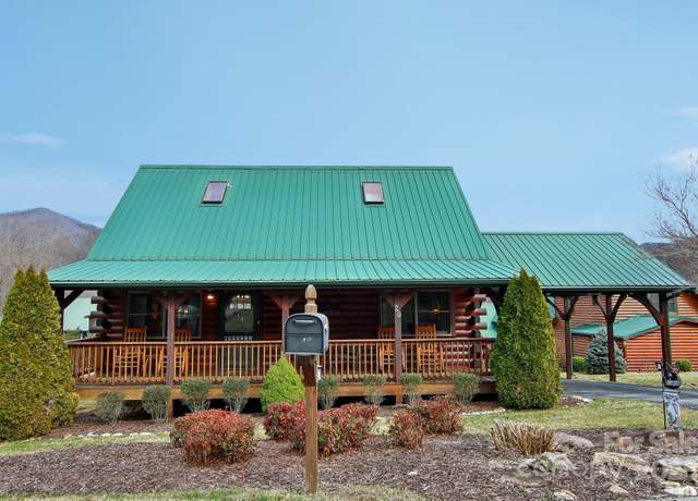 Property at 20 Contentment Pl, Maggie Valley, NC 28751, 2 beds, 2 baths