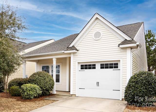 Property at 5216 Crystal Lakes Dr, Rock Hill, SC 29732, 2 beds, 2 baths