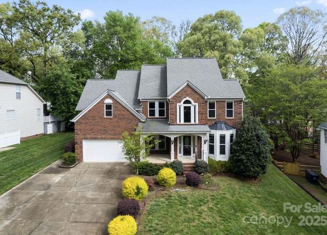 Property at 9009 Tayside Ct, Huntersville, NC 28078, 4 beds, 2.5 baths