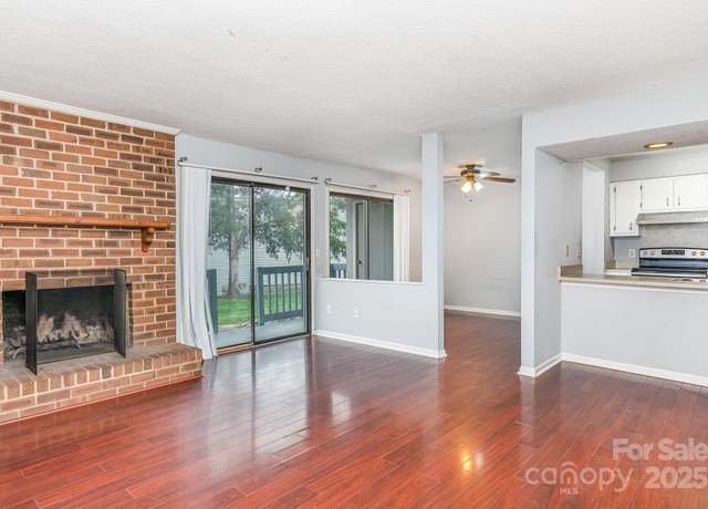Property at 10967 Harrowfield Rd, Charlotte, NC 28226, 2 beds, 2 baths