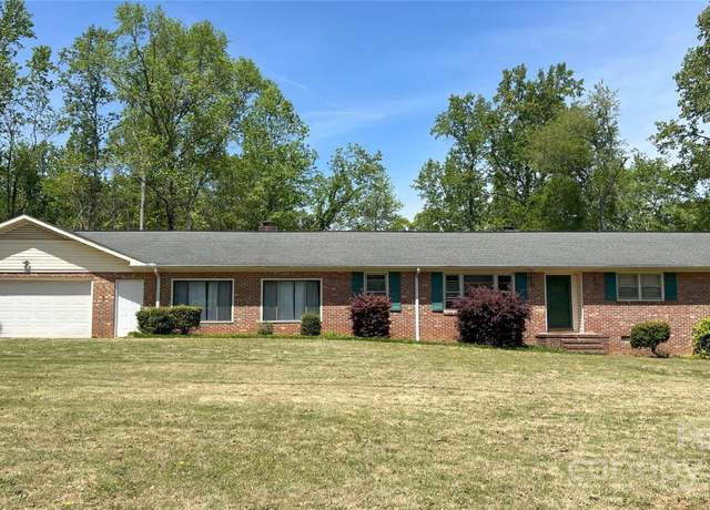 Property at 1926 Bud Arthur Bridge Rd, Spartanburg, SC 29307, 4 beds, 3 baths