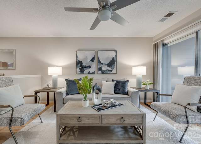 Property at 2209 Sumner Green Ave Unit M, Charlotte, NC 28203, 2 beds, 2 baths