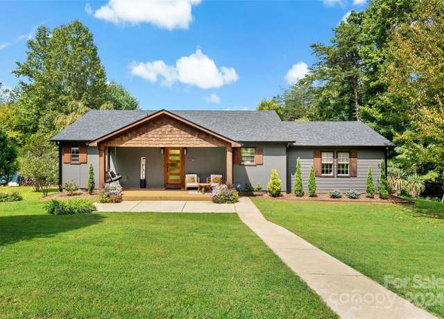 Property at 8165 US 70 Hwy E, Nebo, NC 28761, 3 beds, 3.5 baths