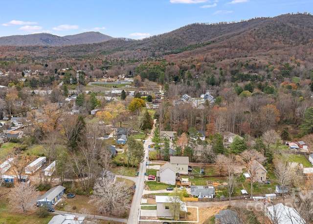 Property at 65 Bellevue Rd #3, Asheville, NC 28803, 3 beds, 2.5 baths