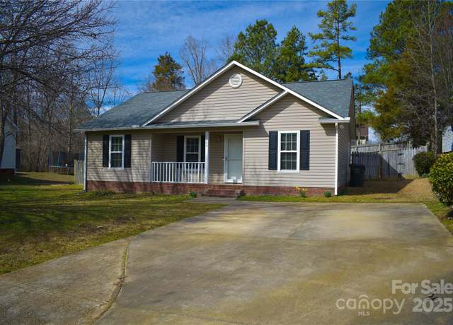 Property at 1660 Ashridge Rd, Rock Hill, SC 29730, 3 beds, 2 baths