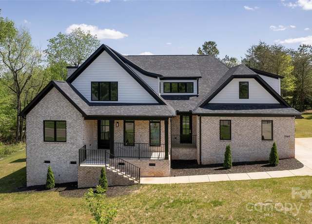 Property at 3500 Manna Ln, Mount Holly, NC 28120, 3 beds, 2.5 baths