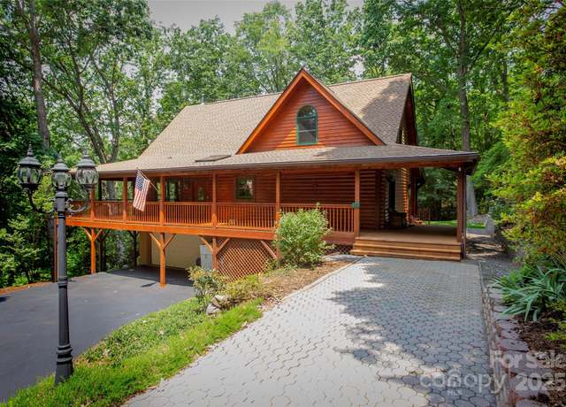 Property at 62 Roseanne Ln, Fairview, NC 28730, 3 beds, 2 baths