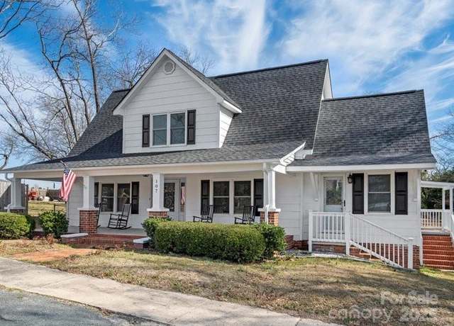 Property at 107 S Pine St, Pageland, SC 29728, 4 beds, 5 baths