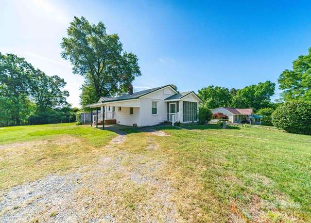 Property at 1468 Hilltop St, Albemarle, NC 28001, 2 beds, 1 bath