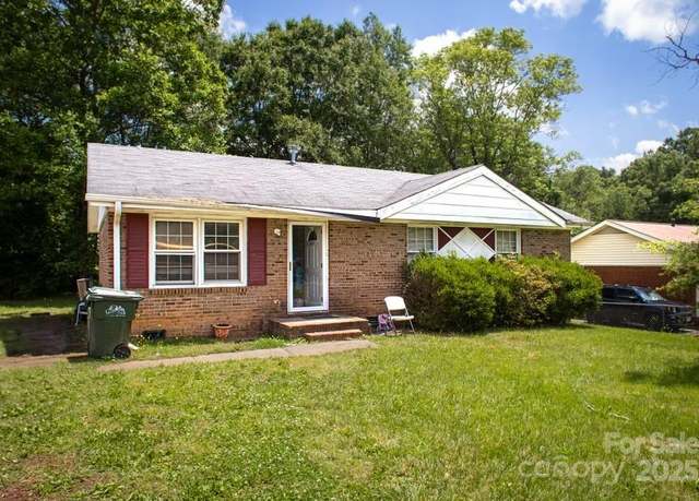 Property at 2324 Knight Dr, Gastonia, NC 28052, 3 beds, 1 bath