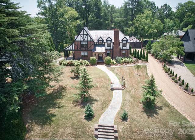 Property at 745 N Main St, Mooresville, NC 28115, 3 beds, 2 baths