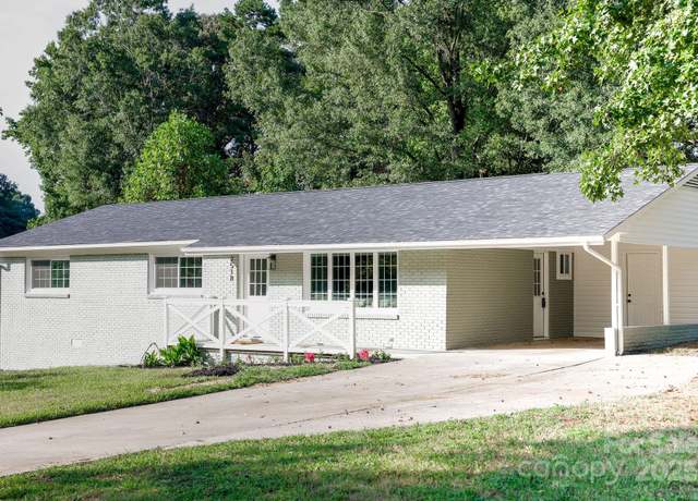 Property at 2518 Cove Creek Dr, Gastonia, NC 28056, 3 beds, 2.5 baths